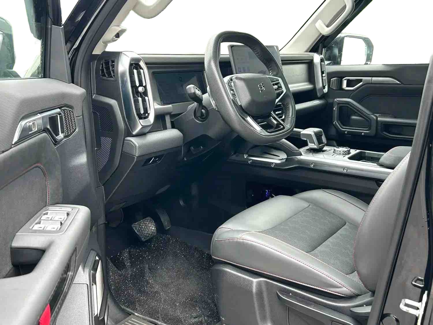 Jetour 2023 Traveler 1.5T 2WD Discovery PRO Automatic Transmission