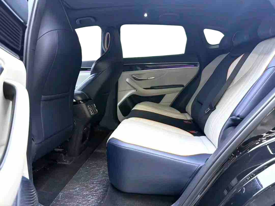 BYD Song PLUS New Energy 2022 Song PLUS DM-i 1.5 Stepless 110KM Flagship PLUS 5G Edition Automatic Transmission
