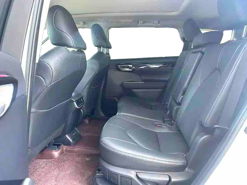 Toyota Highlander 2023 Toyota Highlander Dual Engine 2.5 Stepless Intelligent Hybrid 4WD Elite Edition 7-seater PLUS Automatic Transmission