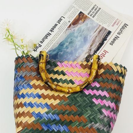 B4 farbenfroher Bambus-Teil gewebter Korb-Tasche