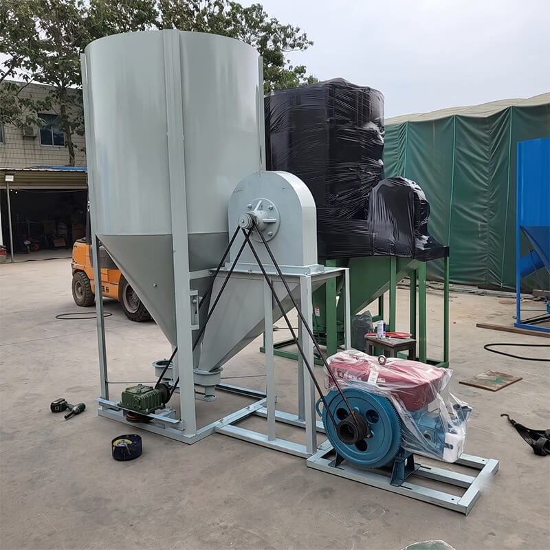 Industrial Integrated Feed Crusher and Mixer Machine