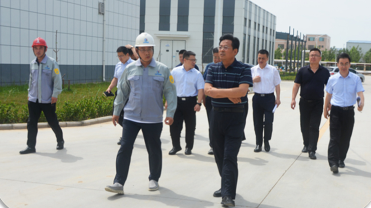 滨城区区委书记单纪亮一行参观中柔一期项目现场