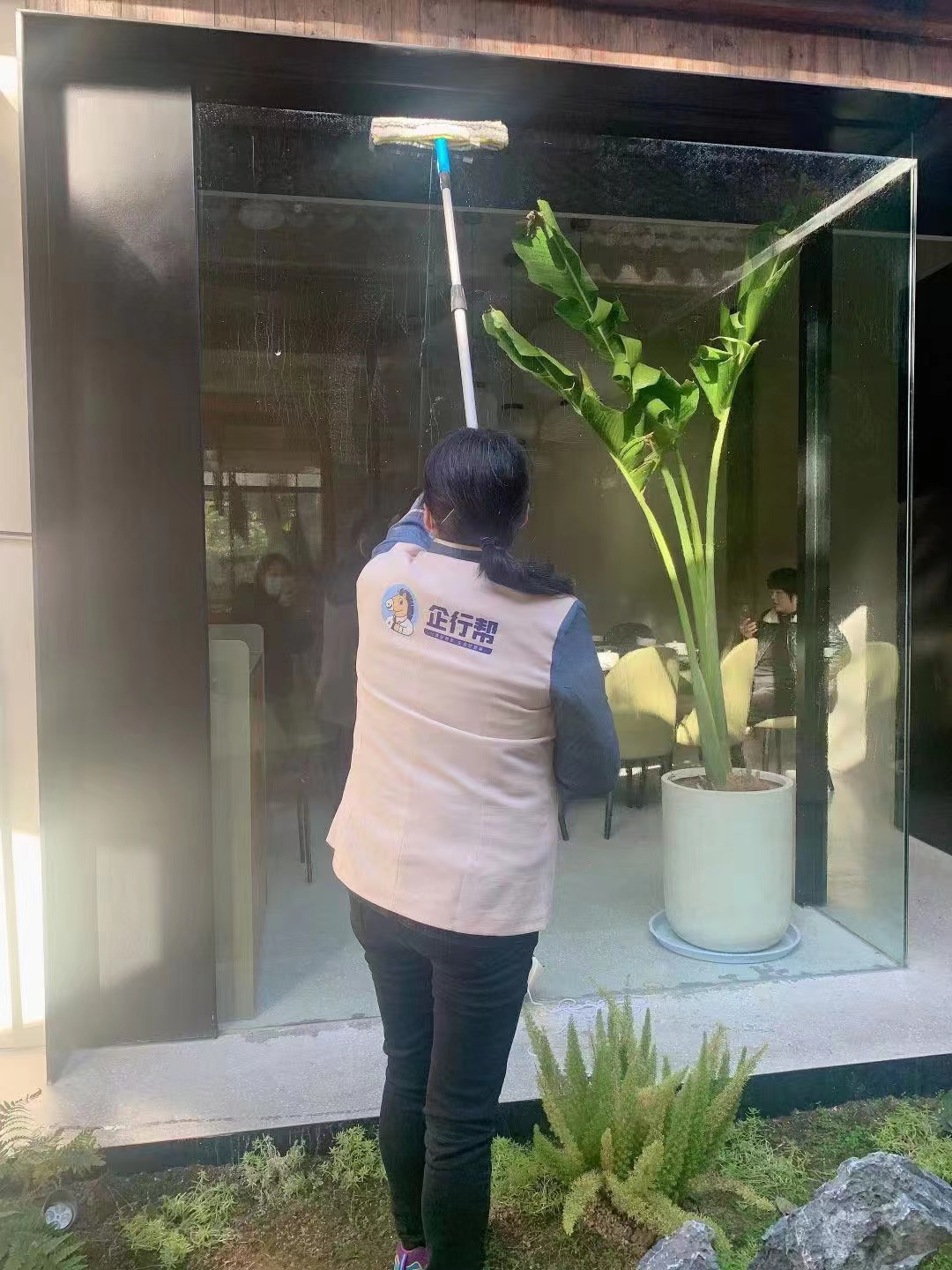 企业深度保洁