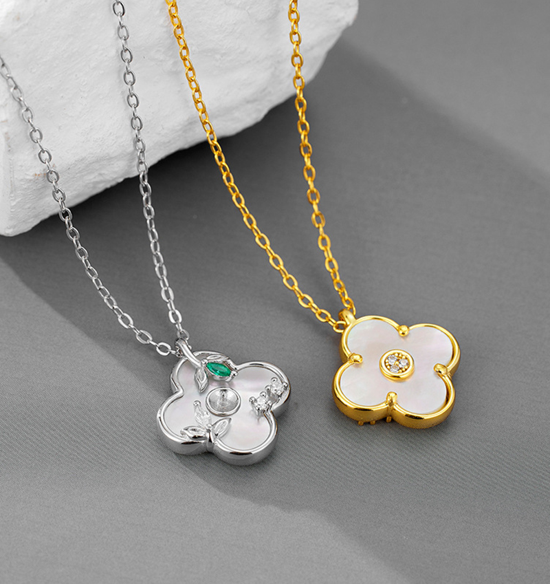 N-006  S925 Sterling Silver Four Leaf Clover Mother of Pearl Collarbone Necklace for Women, Niche Design Pearl Fashion Jewelry