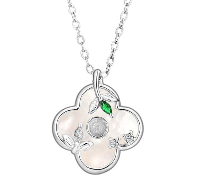 N-006  S925 Sterling Silver Four Leaf Clover Mother of Pearl Collarbone Necklace for Women, Niche Design Pearl Fashion Jewelry