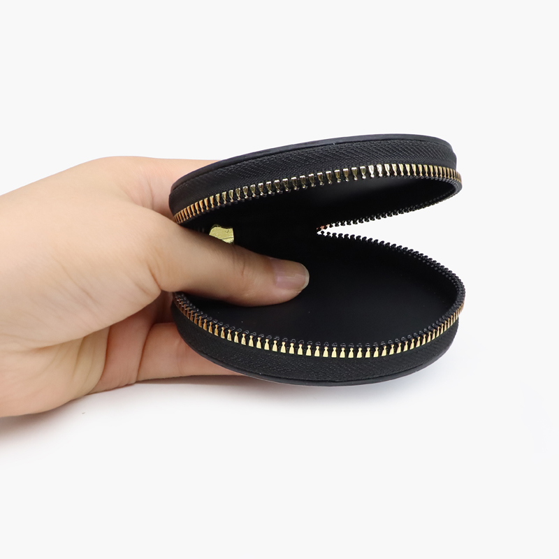 Round Wallets