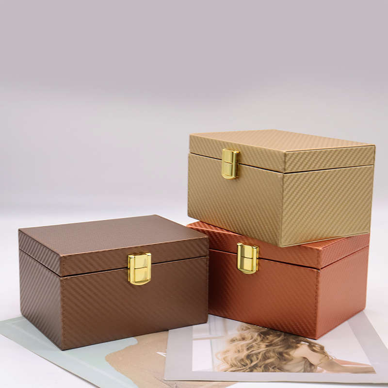 Three-color Faraday Boxes