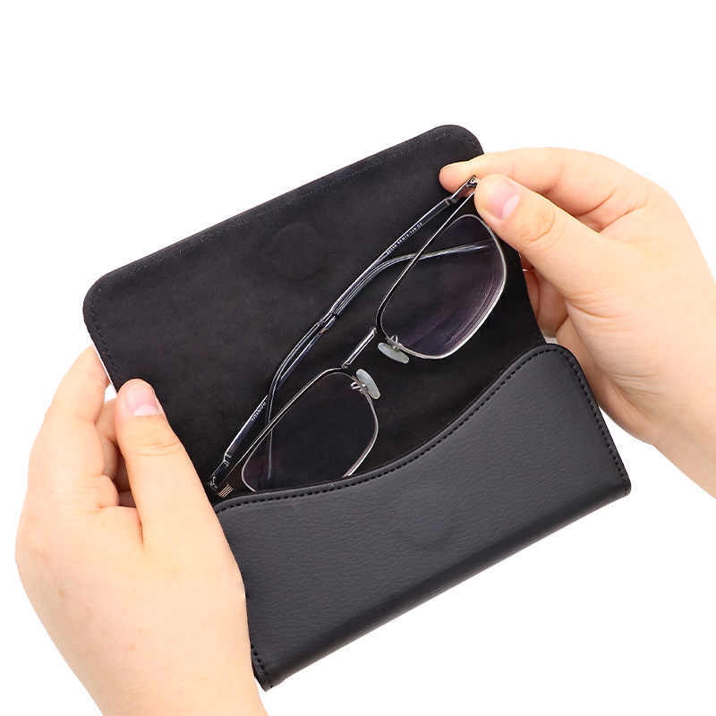 Magnetic Glasses Cases