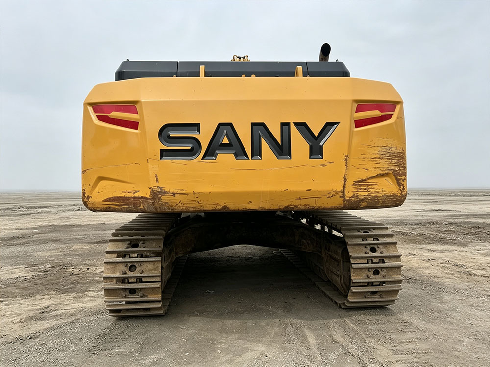 Экскаватор SANY SY550H с гидромолотом