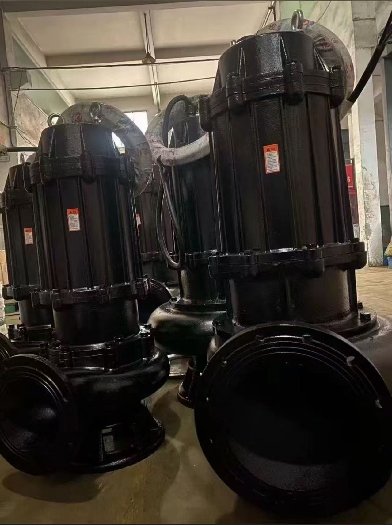 Black Non-clog Submersible Sewage Pump