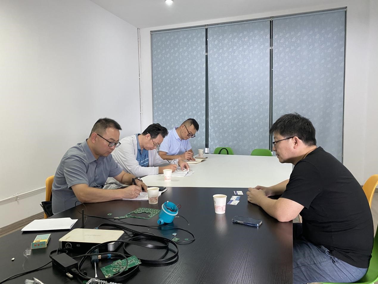 根据编制《常州市集成电路产业技术创新路线和招商图谱》的要求,协会开展走访调研工作