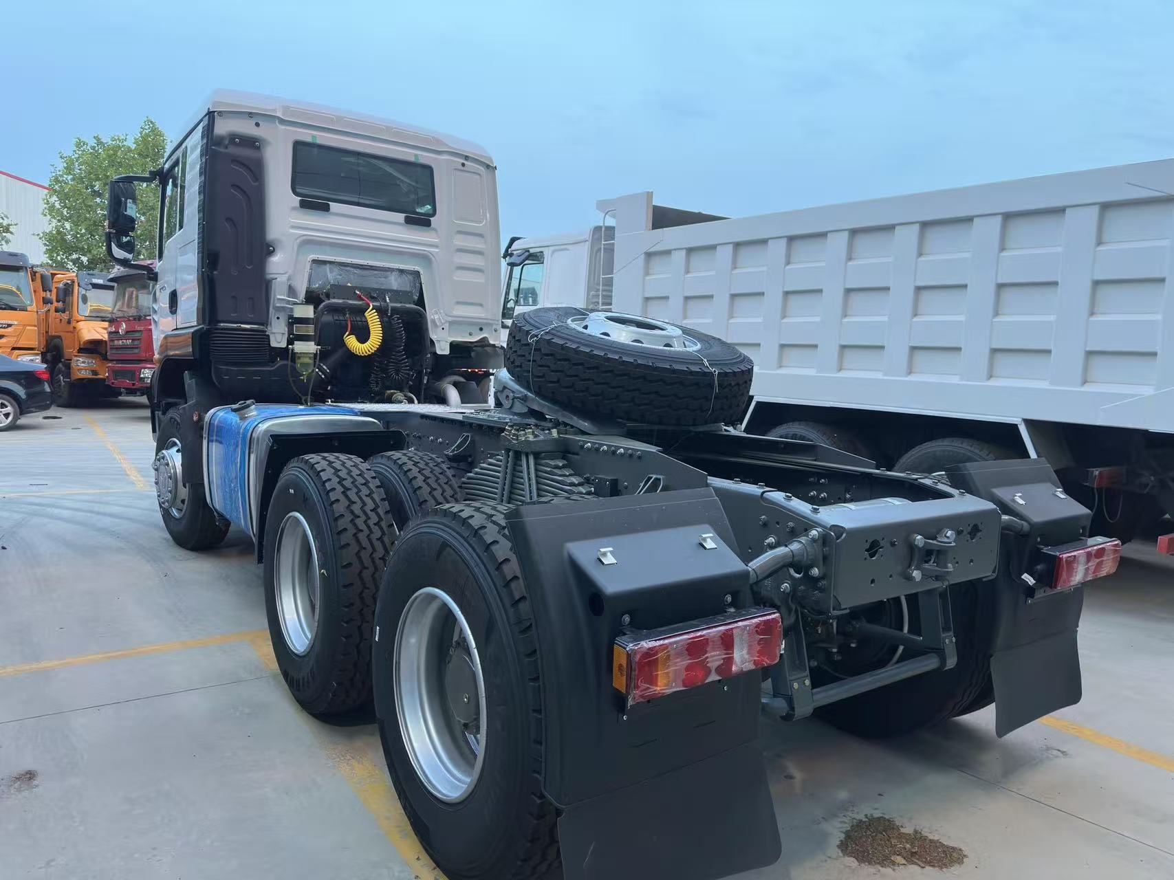 HOWO TX 牵引车6X4