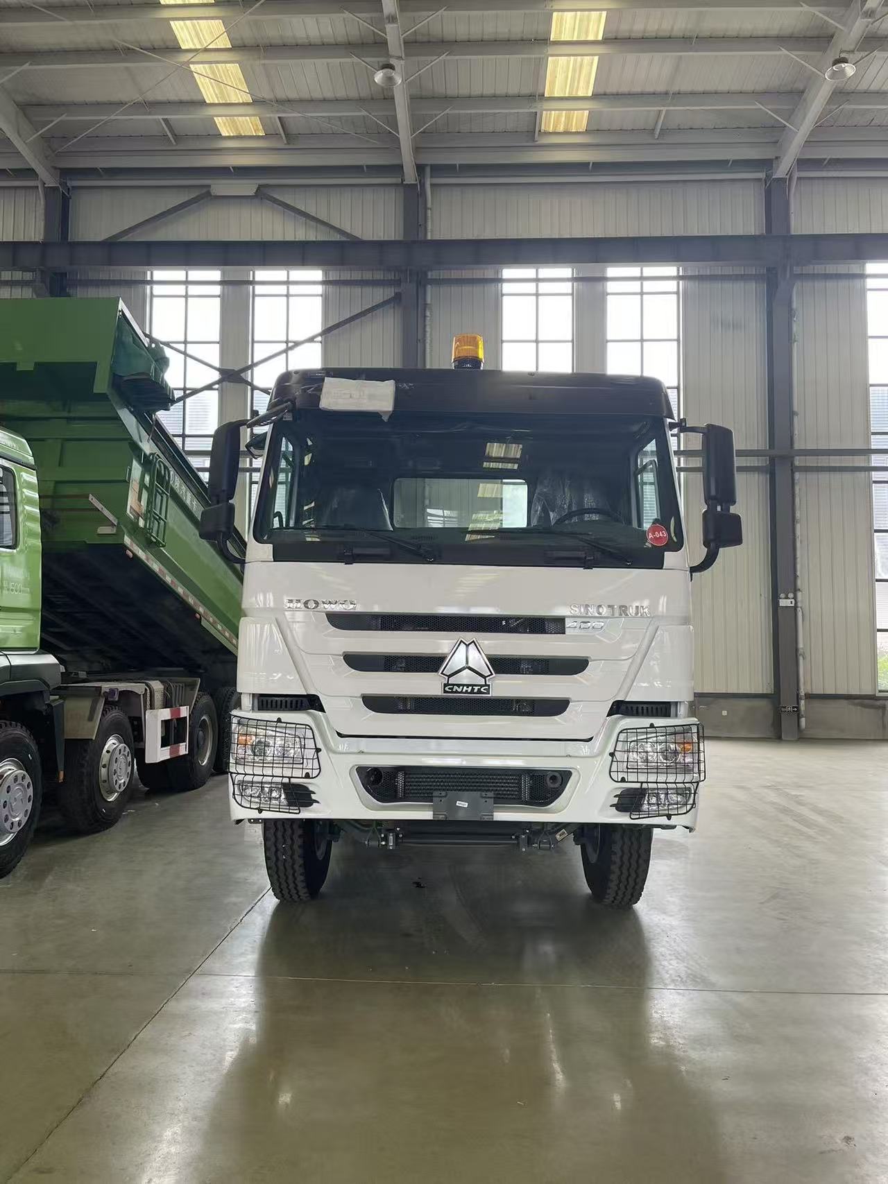 HOWO牵引车6X4