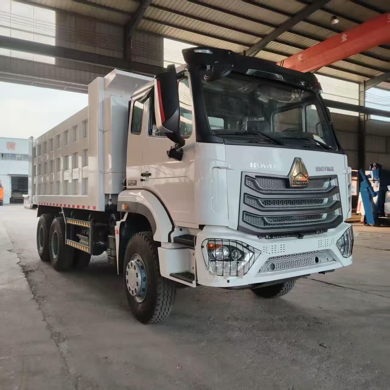 HOWO NX 自卸车 6X4