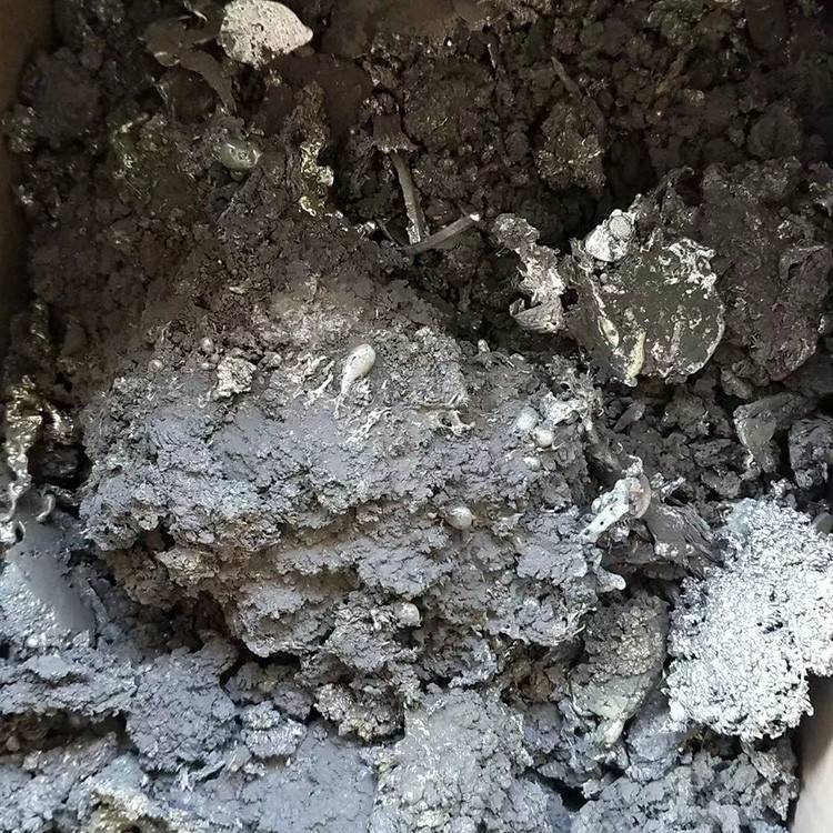 有铅锡